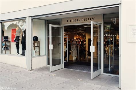 outlet burberry barcellona|burberry indonesia website.